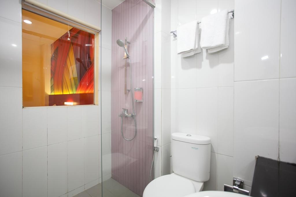 ホテル Reddoorz Near Hawaii Water Park マラン エクステリア 写真